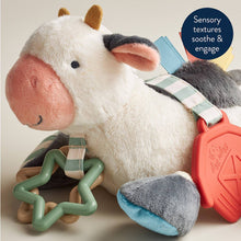 Load image into Gallery viewer, Cow Itzy Friends Link &amp; Love™ Activity Plush

